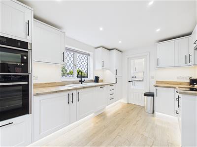 Fitted Kitchen